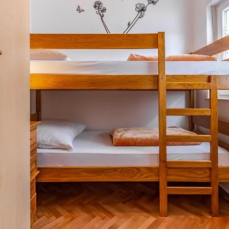 Splendido Appartamento Con 2 Camere Da Letto A *